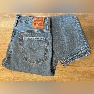 Levi’s 501 crop Jeans size: W28 L26